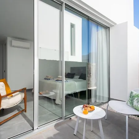 Luxury La Mia With Heated Pool 칼라오살바헤