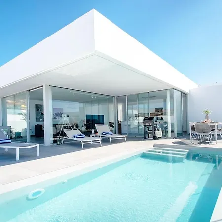 ヴィラ Luxury La Mia With Heated Pool カジャオ・サルバヘ