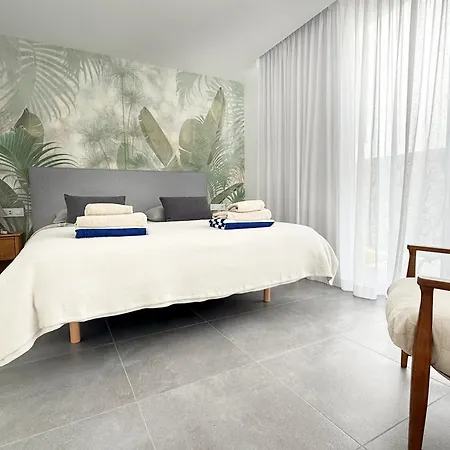 Luxury La Mia With Heated Pool