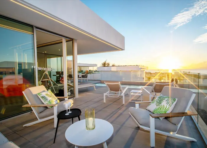 Luxury La Mia With Heated Pool Villa *